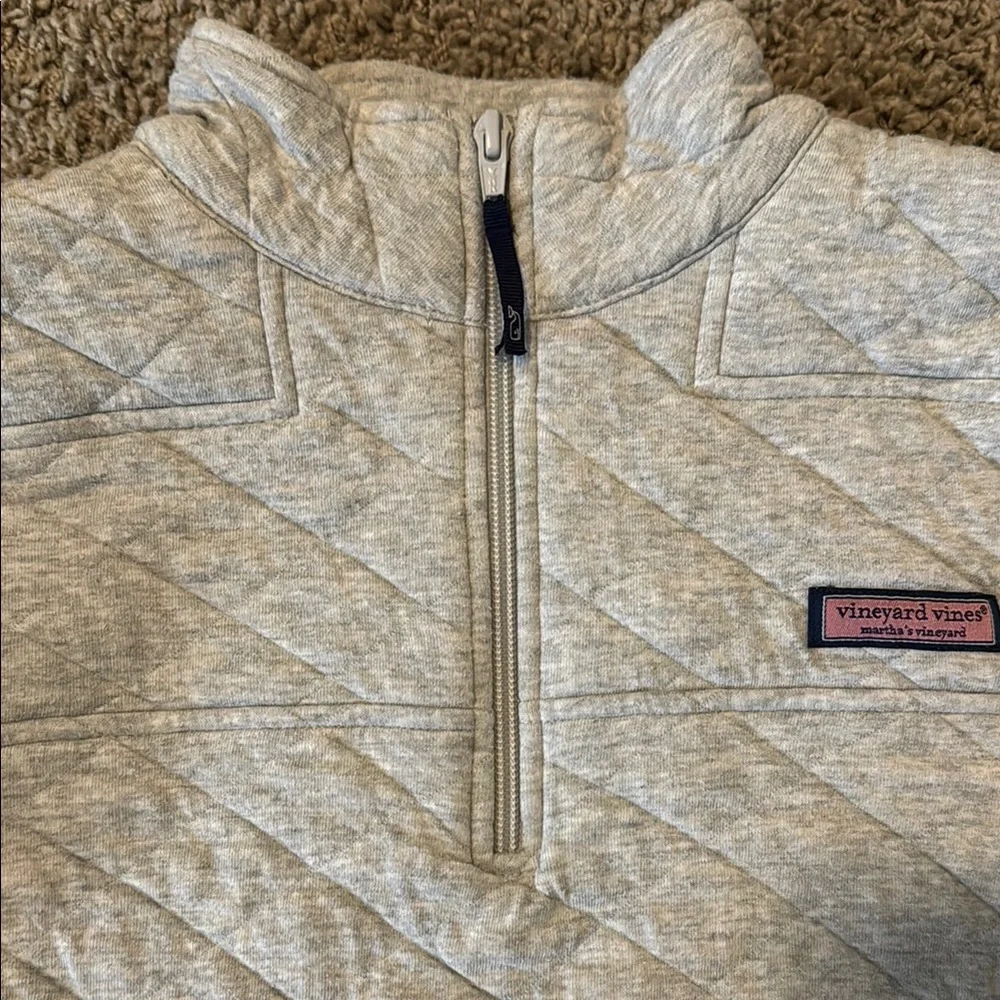 Vineyard vines Light Gray Quilted Shep Shirt - Picture 2 of 3